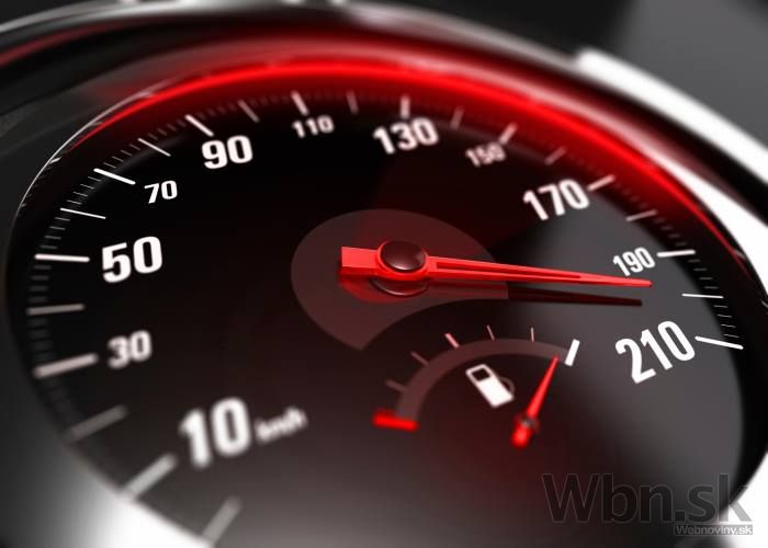 Auto pokuta rychlost cestny pirat tachometer