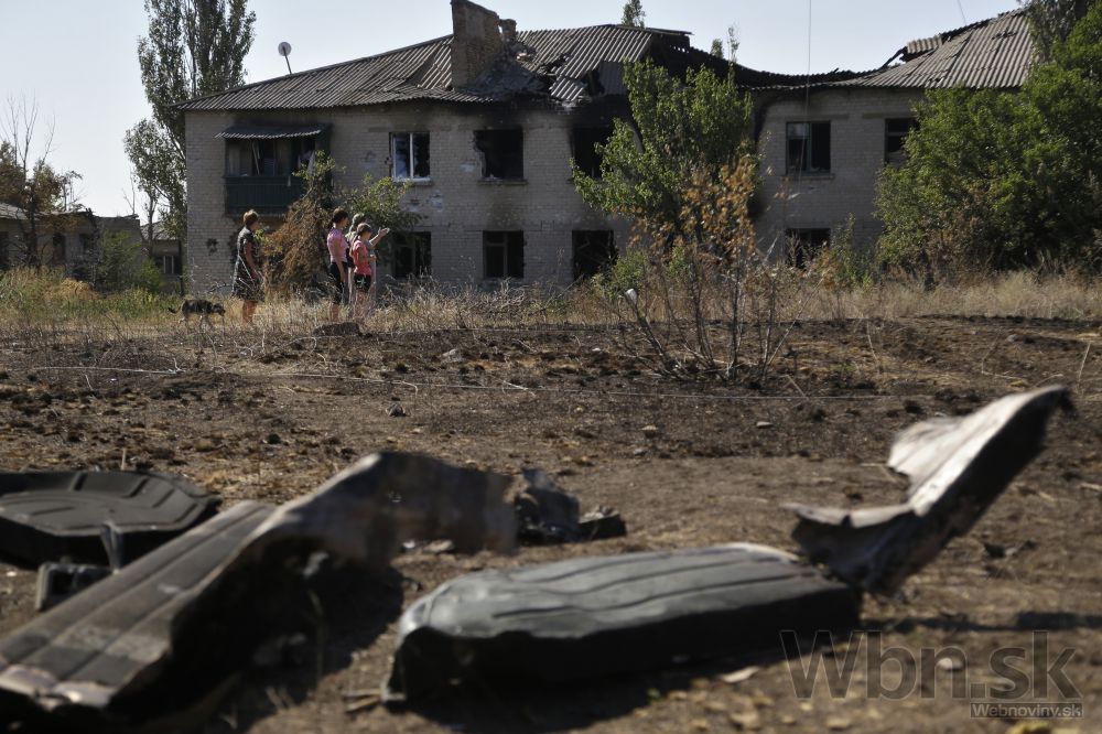 Ukrajinci opúšťajú domovy, východ sa mení na ruiny