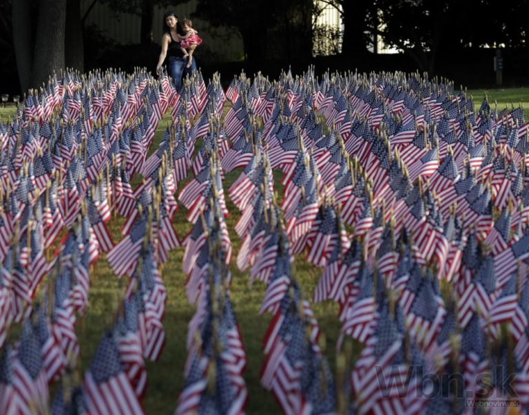 USA si pripomínajú výročie pádu newyorských dvojičiek