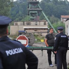 V Bosne zasypalo baníkov, zahynuli piati muži