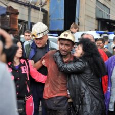 V Bosne zasypalo baníkov, zahynuli piati muži