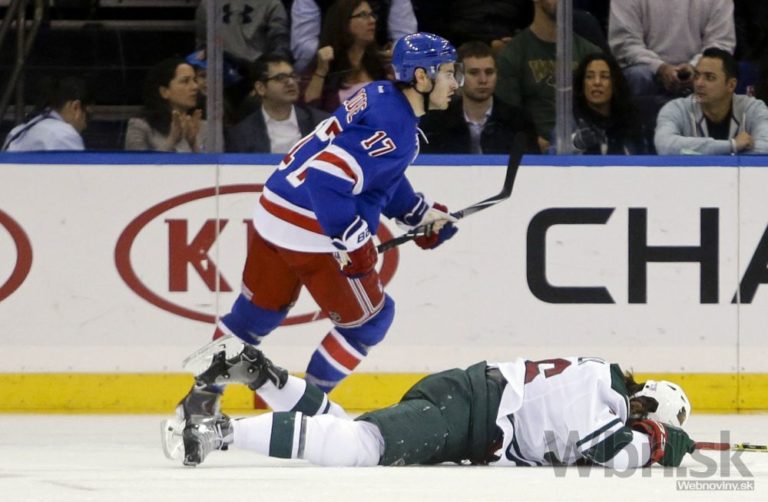 Erik Haula, John Moore