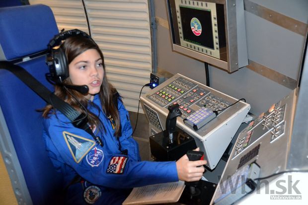 Prvým človekom na Marse môže byť 13 ročná astronautka