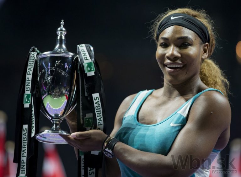 Serena opäť ovládla Singapur, Halepovej uštedrila kanára