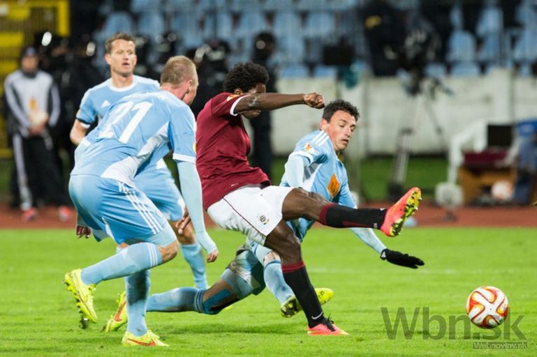 Slovan prehral so Spartou, derby poznačili výtržnosti