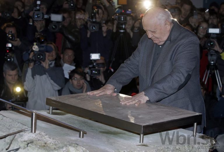 Berlín žije veľkolepými oslavami pádu Berlínskeho múru