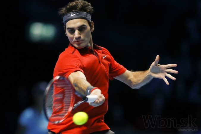 Nišikori zdolal Ferrera, Federer zničil Murrayho