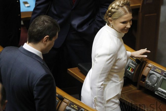 Parlament zvolil Jaceňuka za premiéra