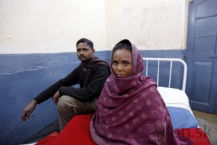V Indii spackali sterilizácie, zomrelo osem žien