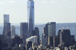 V New Yorku otvorili nástupcu dvojičiek, nový mrakodrap WTC