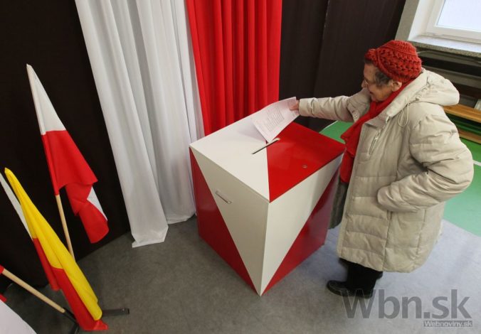 V poľských komunálnych voľbách vyhrala vládna strana
