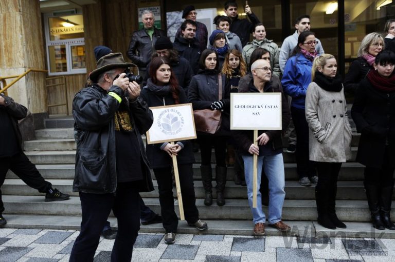 Vedci zo SAV protestovali vo Zvolene
