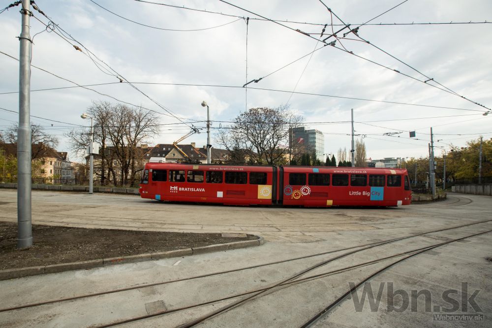 Zo stanice v Bratislave jazdia dočasne električky