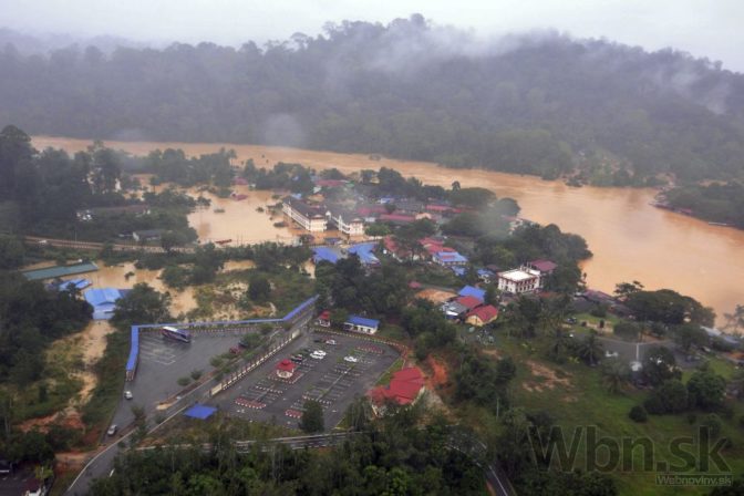 Malajziu sužujú povodne, evakuovali 160 tisíc ľudí