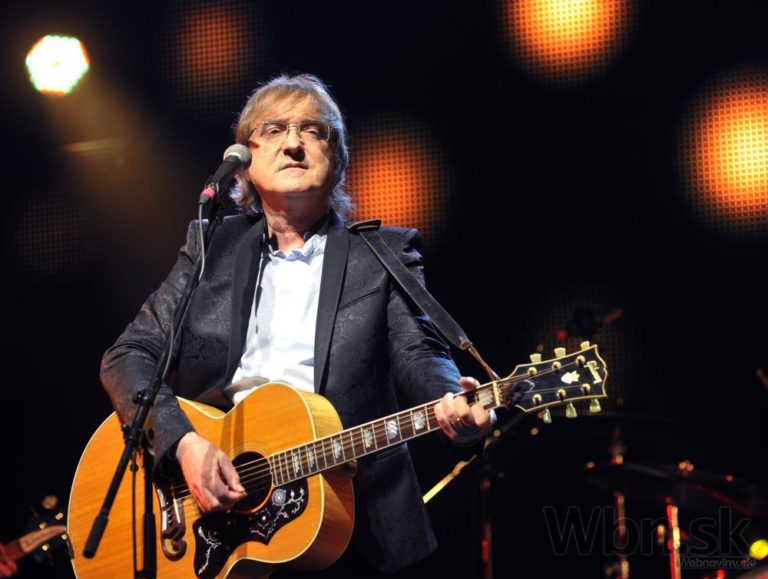Miro Žbirka odohral koncert  v rámci vianočného Best of Video Tour