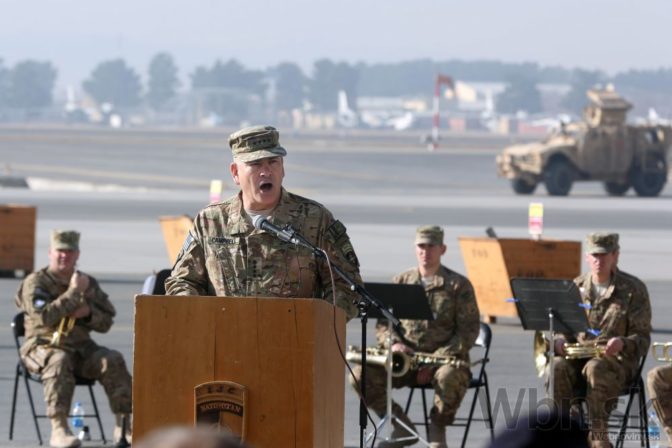 NATO ceremoniálne ukončilo misiu v Afganistane