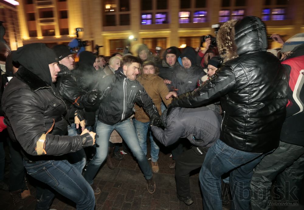 Opozičnú demonštráciu v Moskve rozohnala polícia