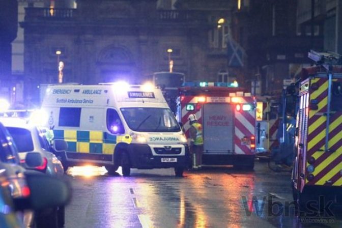 V centre Glasgowa zabilo smetiarske auto niekoľko chodcov