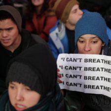 V New York je na nohách, ľudia protestujú proti oslobodeniu policajta