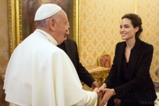Angelina Jolie, Pápež František