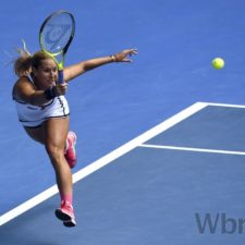 Cibulkovú vo štvrťfinále Australian Open prevalcovala Serena