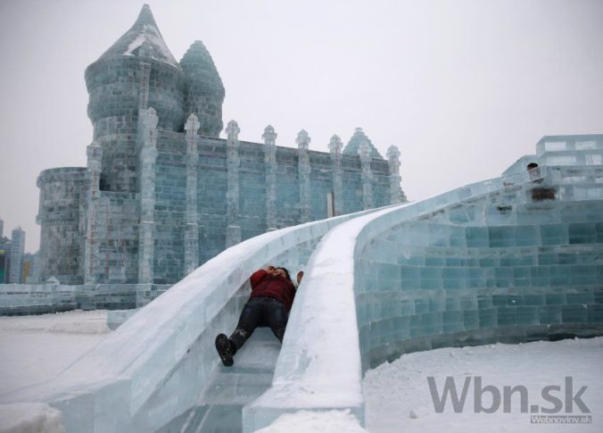 Festival ľadu premenil čínske mesto na zimný rozprávkový raj