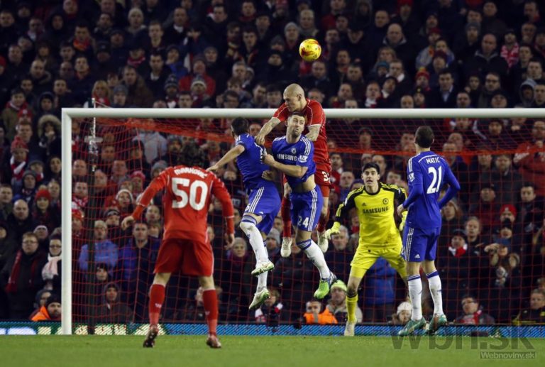 Futbalový zápas medzi Chelsea a Liverpoolom