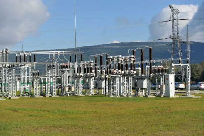 Elektrina elektrická energia transformačná stanica Voľa