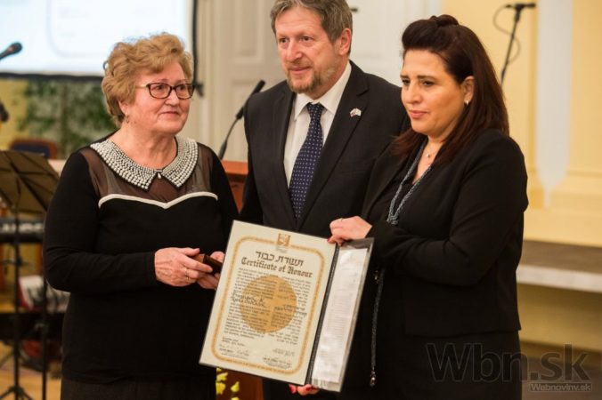 Ocenenie Spravodliví medzi národmi získali desiati Slováci