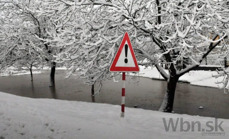 Potok Sekčov sa vylial, hrozia povodne