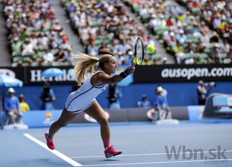 Cibulkovú vo štvrťfinále Australian Open prevalcovala Serena