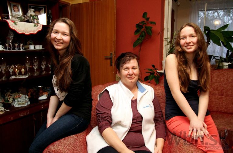 Siamské dvojčatá Andrea a Lucia oslavujú 15. narodeniny