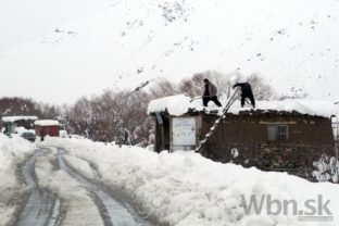 Afganistan potrápila snehová búrka, lavíny zabíjali