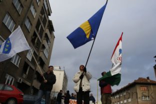 Bosniansky parlament schválil britsko nemecký plán reforiem