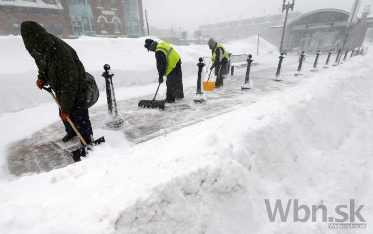 Boston zasiahla snehová búrka a arktické mrazy