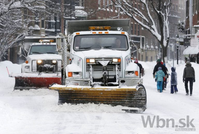 Boston zasiahla snehová búrka a arktické mrazy