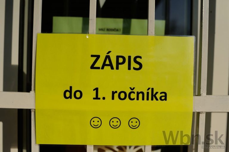 Deti prišli na zápis do prvého ročníka základných škôl