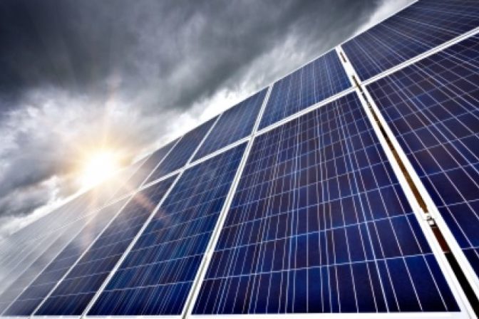 Slnečná elektráreň solárny panel OZE