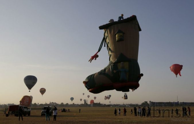 Lietajúci van Gogh aj ružový slon: Začal sa festival balónov