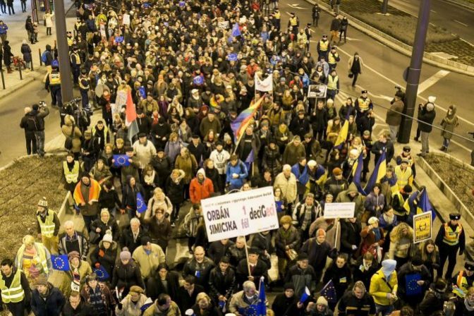 Stovky ľudí protestovalo v Maďarsku proti návšteve Putina