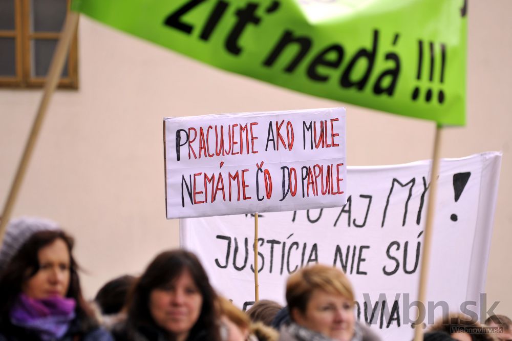 Štrajk na slovenských súdoch
