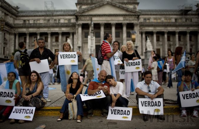 Ulice Argentíny zaplnili demonštranti