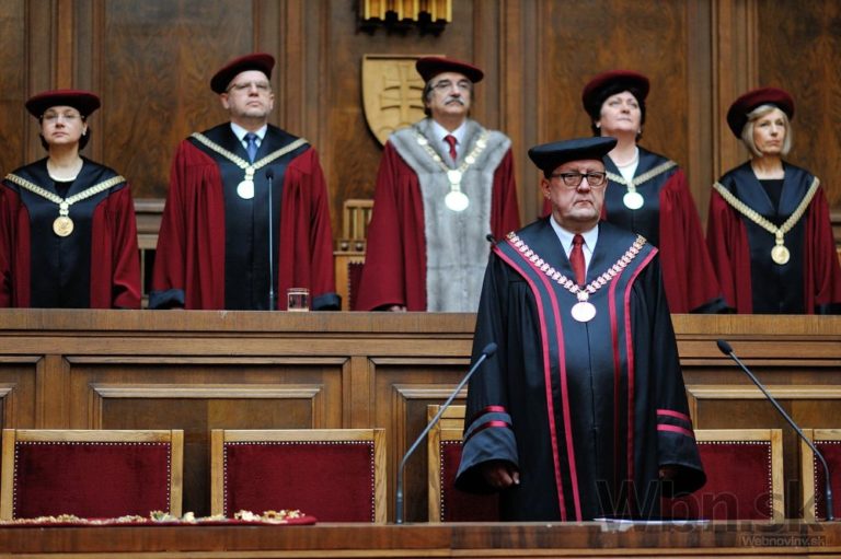 V Bratislave slávnostne inaugurovali rektora i dekanov fakúlt