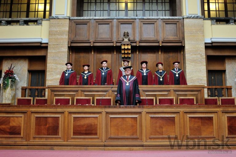 V Bratislave slávnostne inaugurovali rektora i dekanov fakúlt