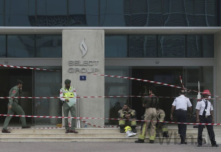 V Dubaji horel mrakodrap, museli evakuovať stovky ľudí