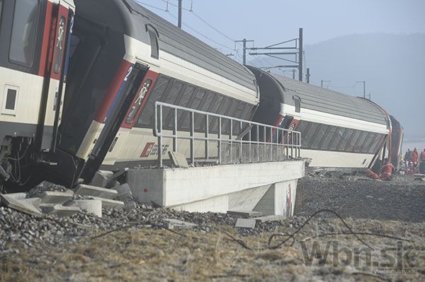 Vo Švajčiarsku sa zrazili dva vlaky
