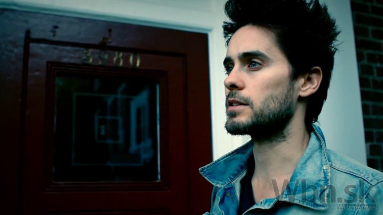 Jared Leto sa ostrihal a oholil