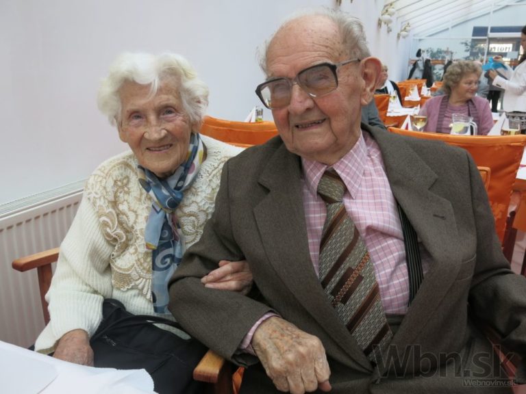 Manželia Božena a Arnošt Kašparecovci