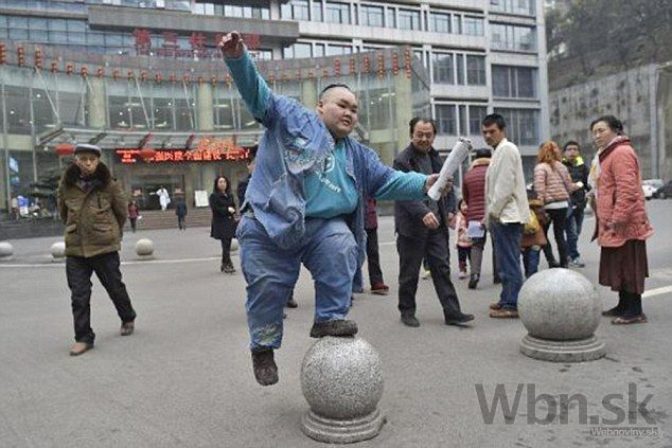 Najobéznejší Číňan schudol 82 kg, pokúša sa o nový rekord