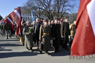 Poctu lotyšským vojakom Wafen SS vzdala asi tisícka ľudí